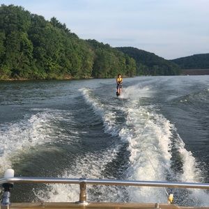 Meet your Posher, Chase